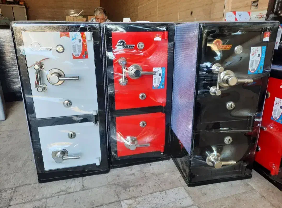 نمایشگاه دائمی گاوصندوق های نسوز|ابزارآلات|پرند, فاز ۲|دیوار