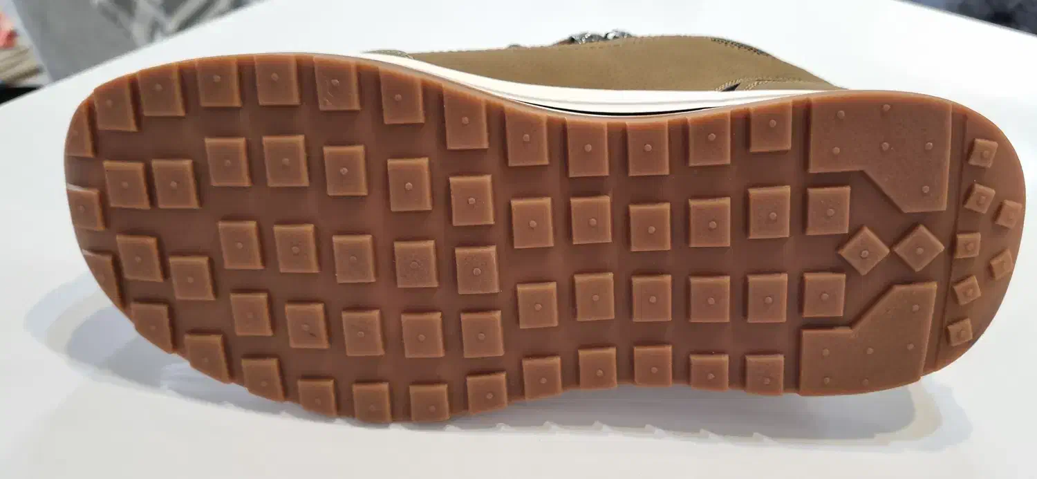 کفش ایمنی|کیف، کفش، کمربند|جم, |دیوار