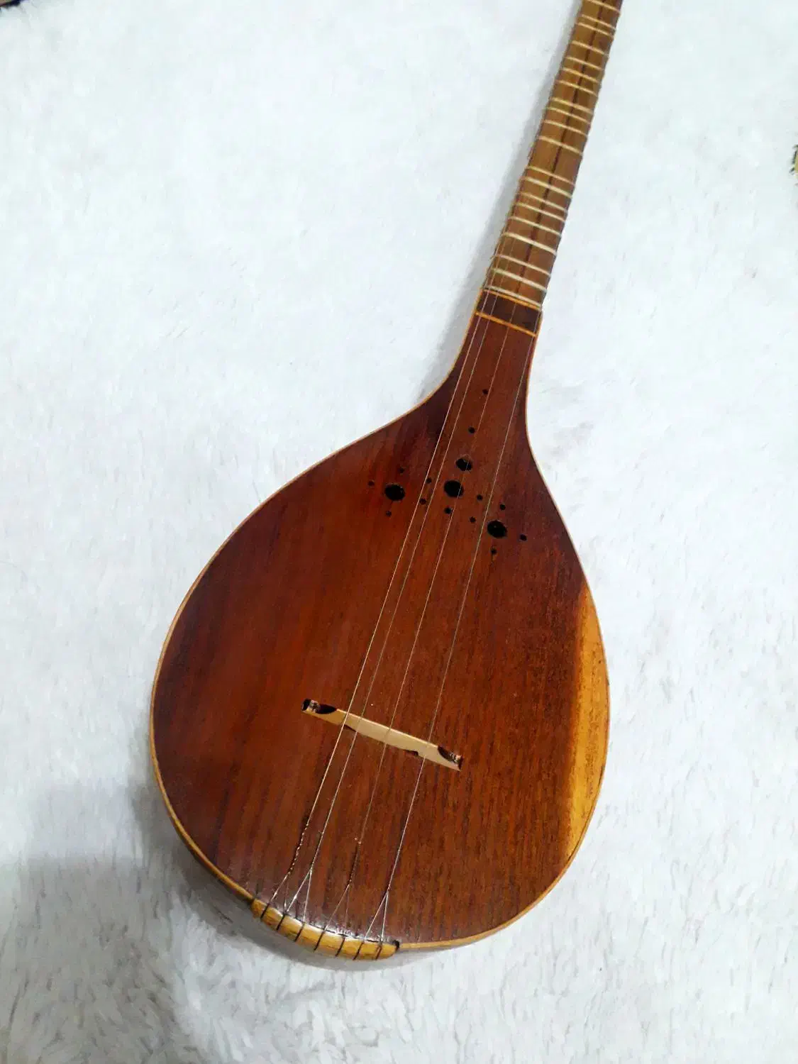 ساز سه تار|سازهای سنتی|بانه, |دیوار