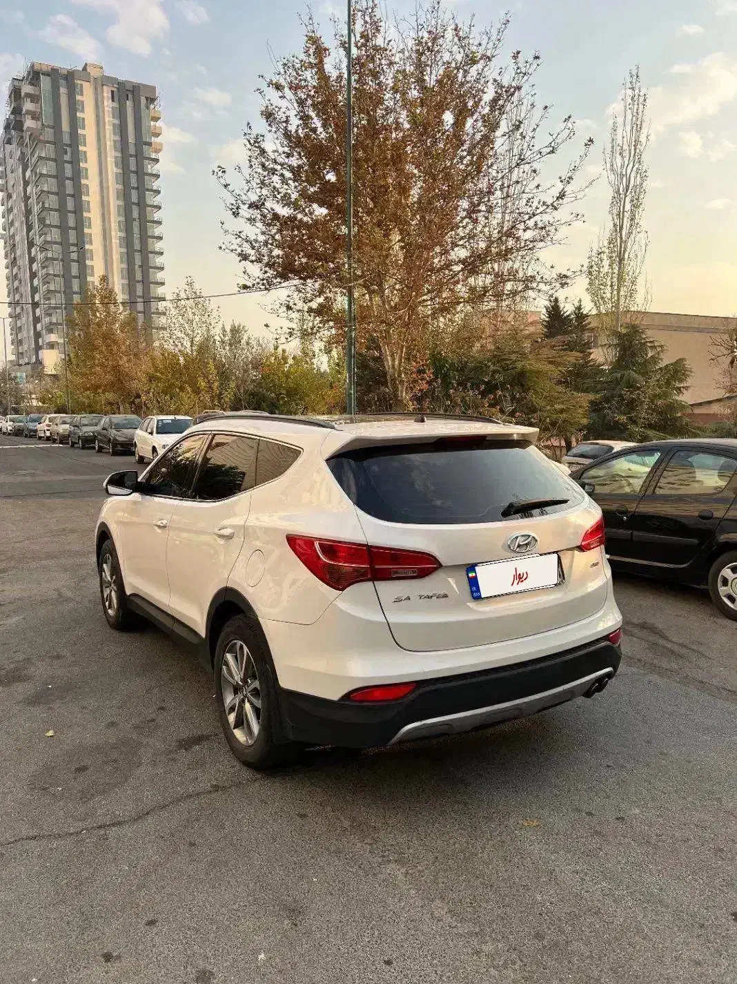 هیوندا سانتافه ۲۰۱۵ دو دف فول سقف پاناروما بی رنگ|خودرو سواری و وانت|تهران, استخر|دیوار