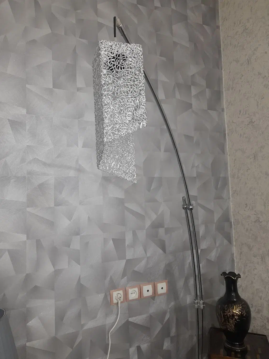 آباژو تمیز در حد نو|چراغ خواب و آباژور|دوگنبدان, |دیوار