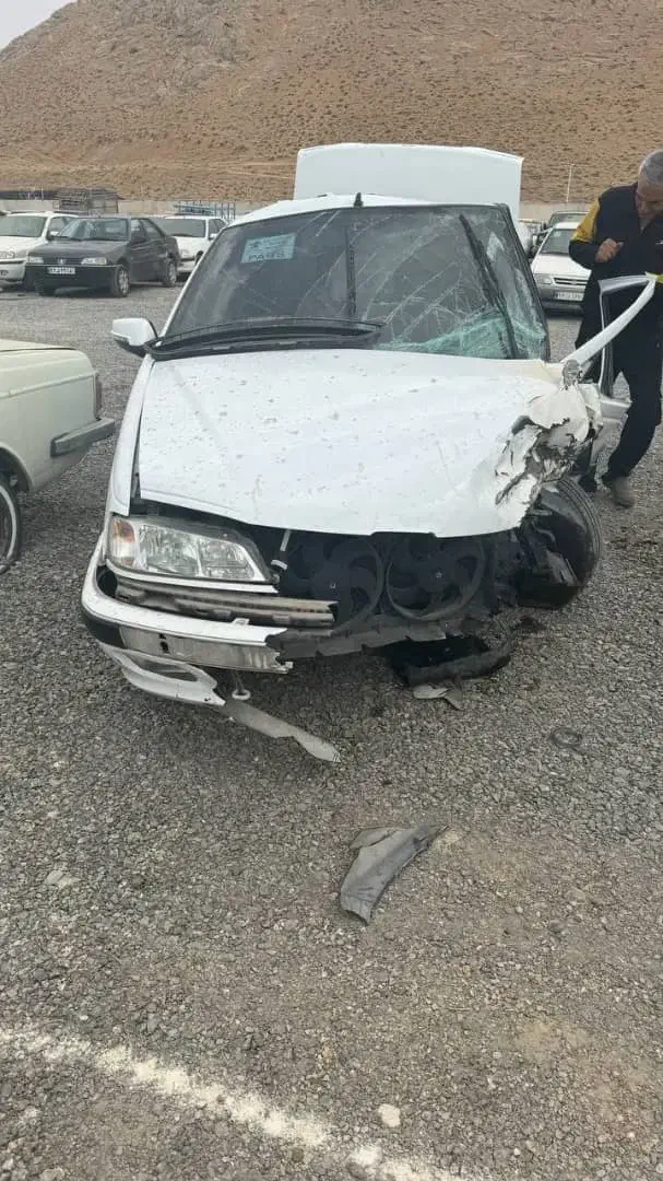 پژو پارس xu7 مدل 95 تصادفی|خودرو سواری و وانت|شهرکرد, |دیوار