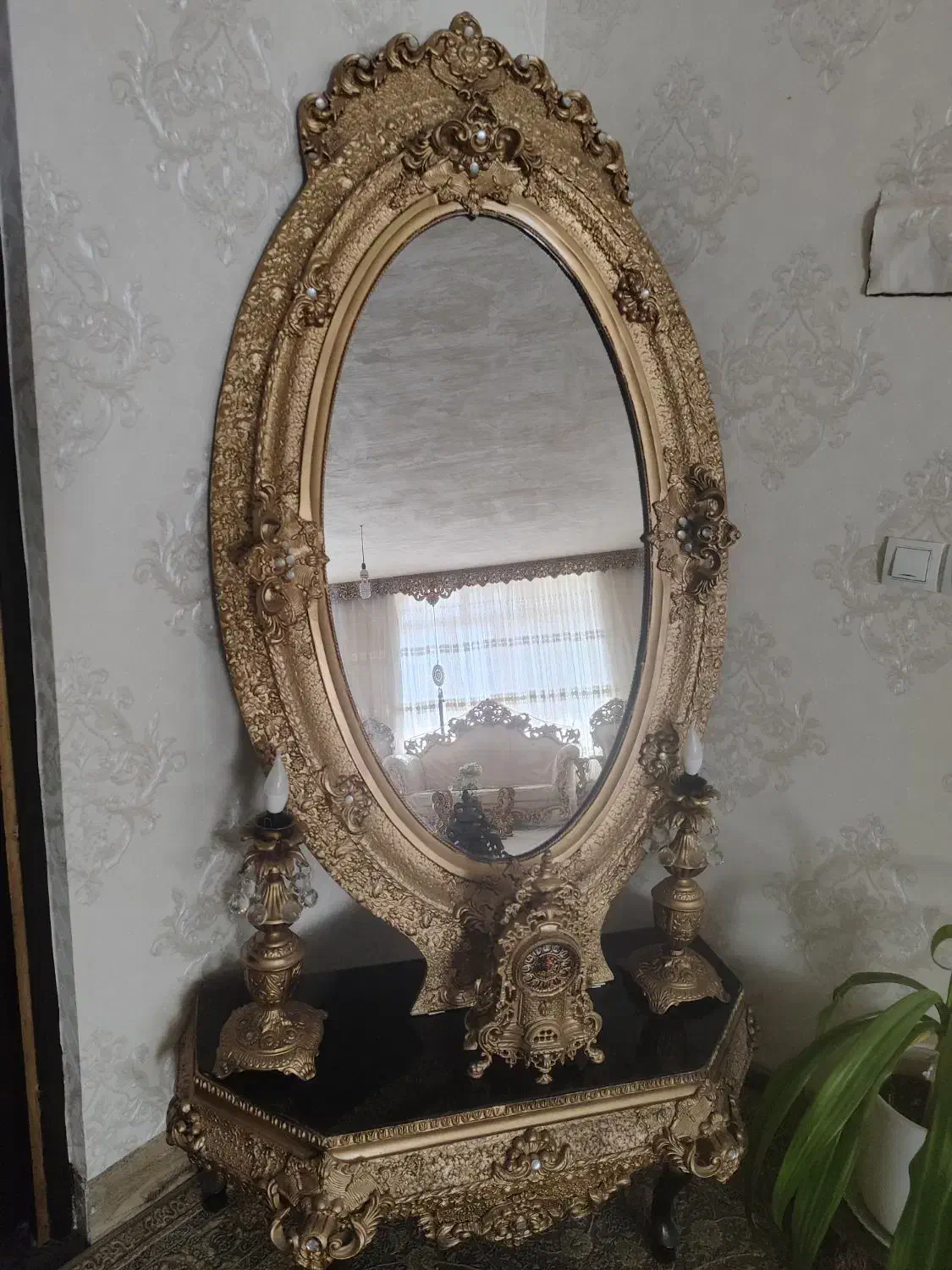 آینه وکنسول طلایی|بوفه، ویترین، کنسول|مرودشت, کوشک|دیوار