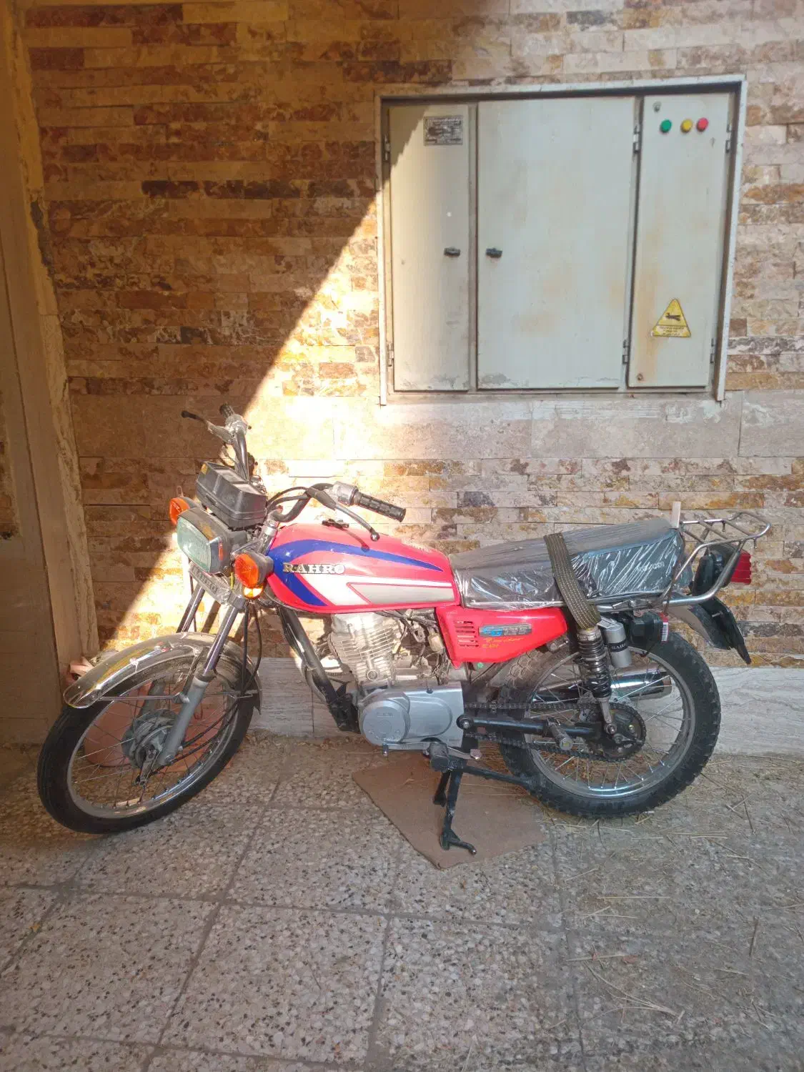 موتور رهروقرمز مدل۱۴۰۰ انژکتور|موتورسیکلت|تهران, بهداشت|دیوار