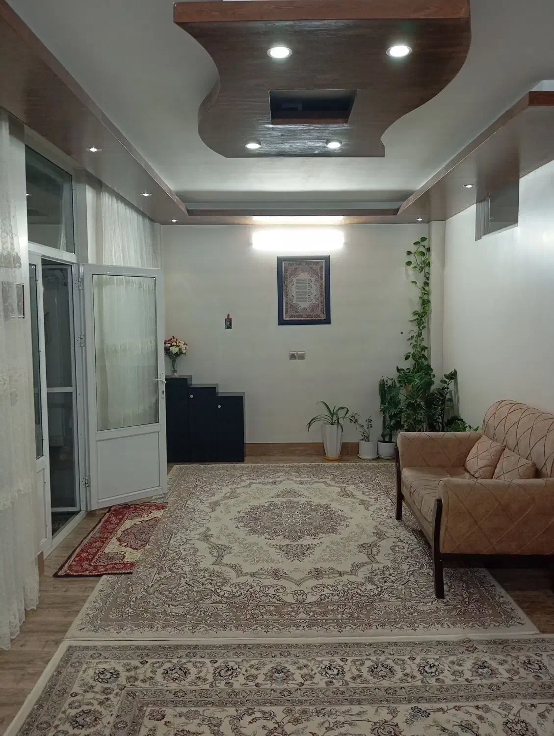سلام دوستان فروش منزل مسکونی|فروش خانه و ویلا|اصفهان, کارلادان|دیوار