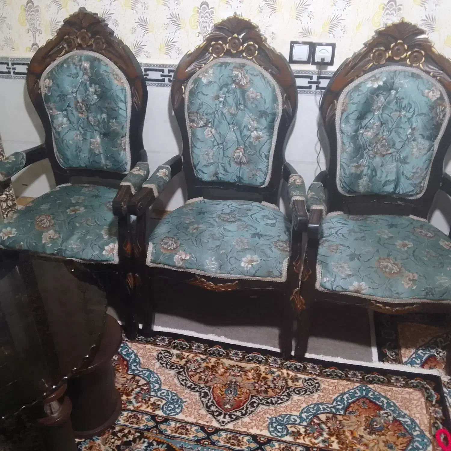 مبلمان سلطنتی همراه میزوعسلی|مبلمان خانگی و میز عسلی|اقبالیه, |دیوار