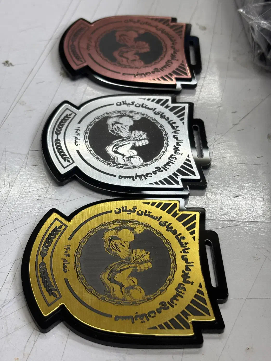 یکان|خدمات پیشه و مهارت|رشت, دباغیان|دیوار