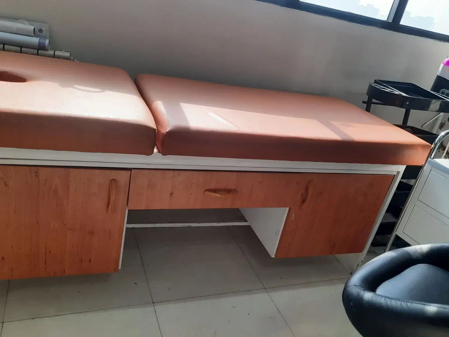 تخت فشیال|آرایشگاه و سالنهای زیبایی|کرج, اصفهانیها|دیوار