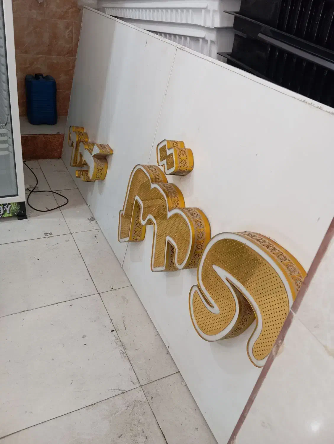 تابلو چلنیوم کامپوزیت|فروشگاه و مغازه|بهارستان, |دیوار