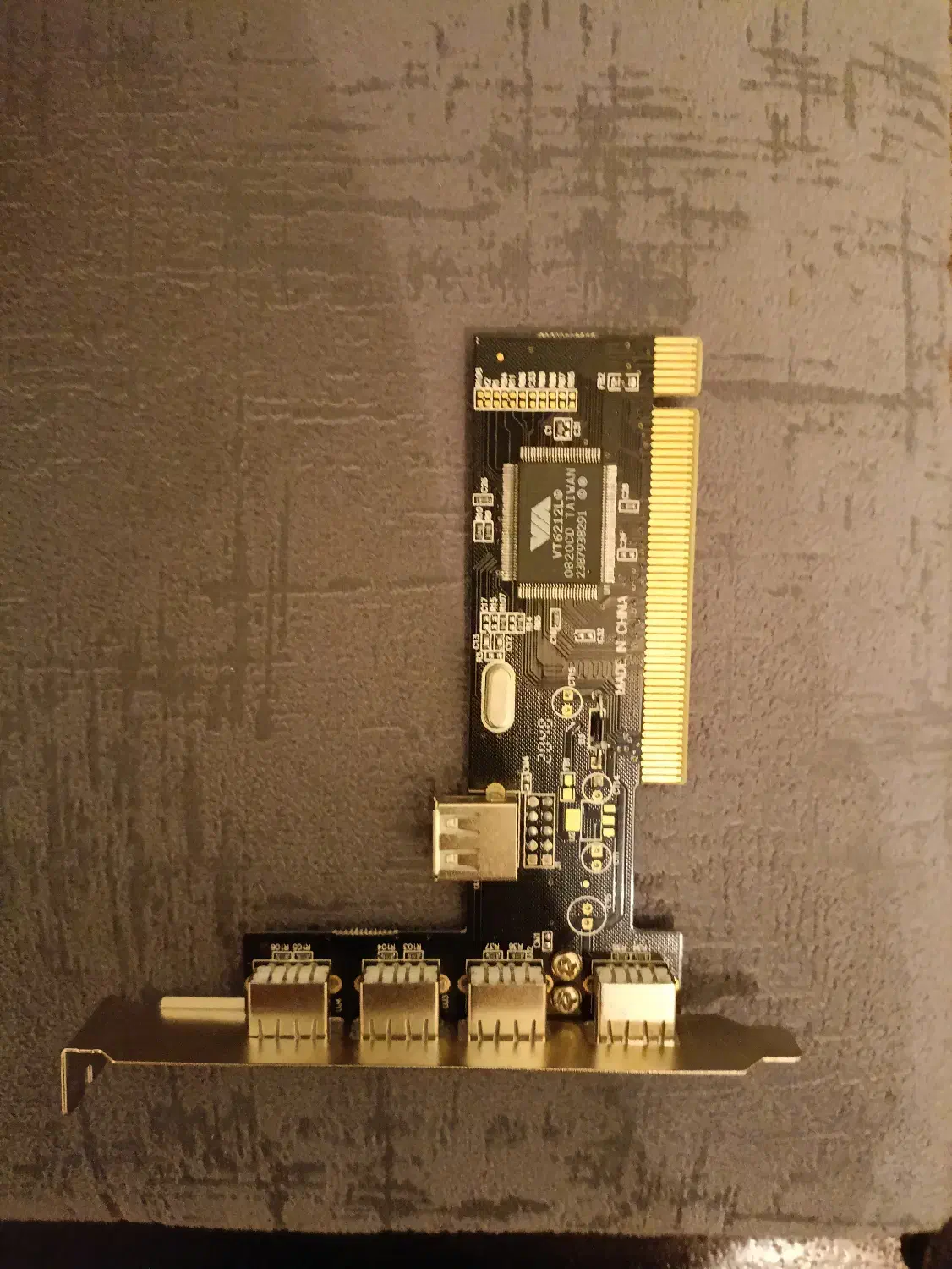 دو عدد کارت USB سالم|قطعات و لوازم جانبی رایانه|خوی, |دیوار