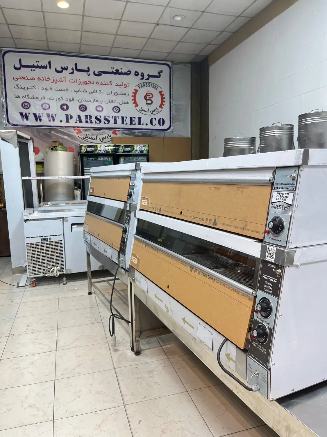 دیسپلی مرغ سوخاری ، میز بردینگ ، سرخ کن|کافی‌شاپ و رستوران|تهران, بریانک|دیوار