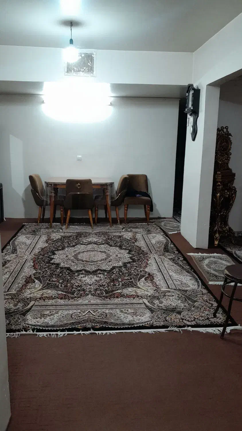 رهن واحد آپارتمان محله ب۵ روبه رو پاساژولیعصر|اجارهٔ آپارتمان|فولادشهر, B5|دیوار