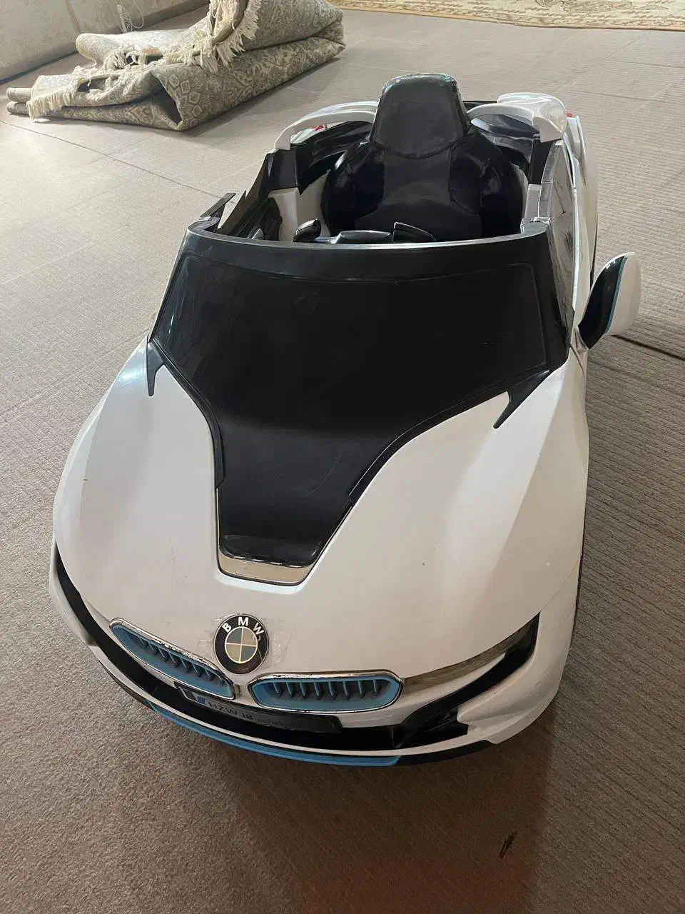 ماشین شارژی چراغ دار BMW|اسباببازی بچه|گنبد کاووس, |دیوار