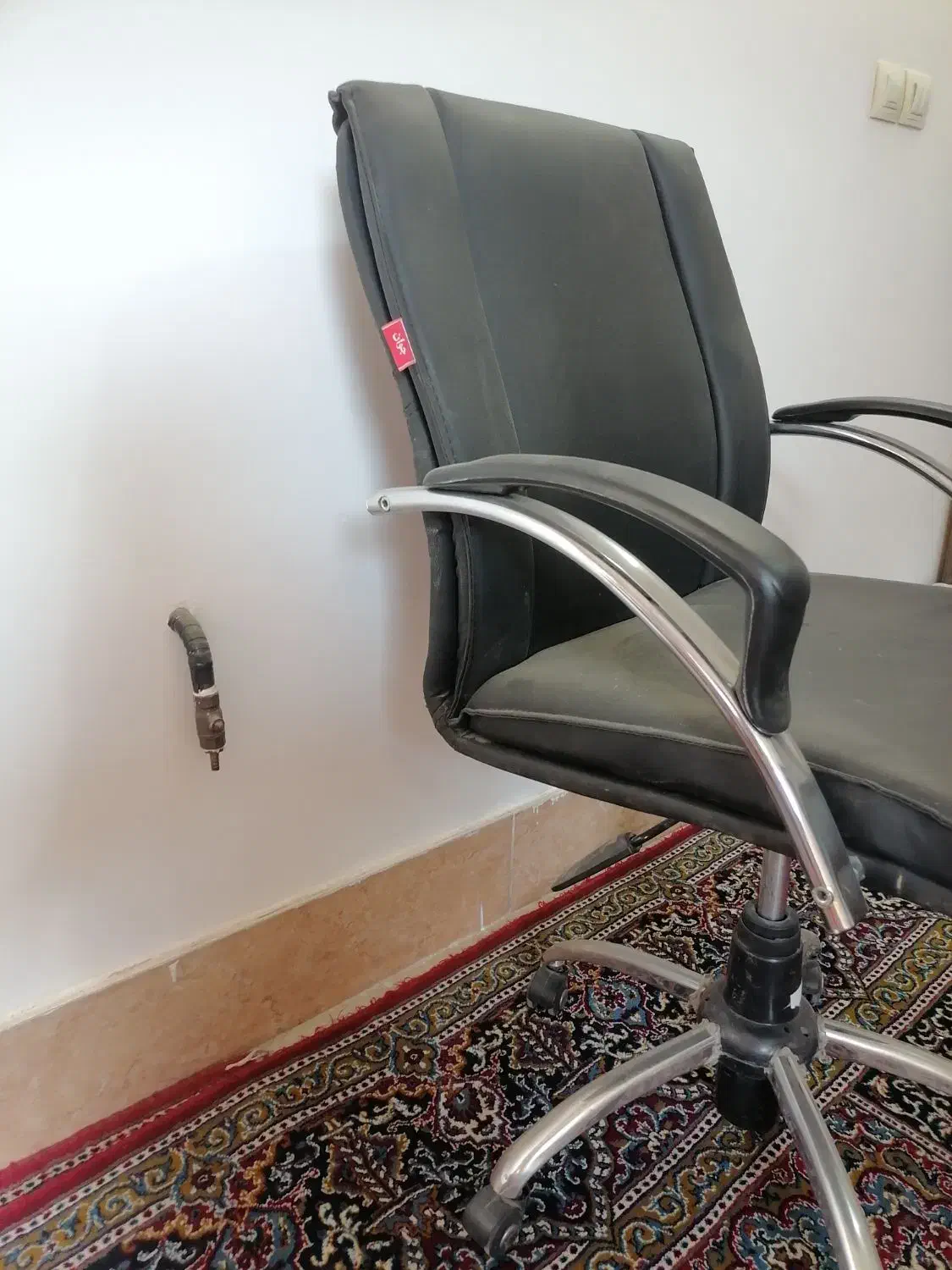 صندلی گردان اداری|مبلمان اداری|قم, نیروگاه|دیوار