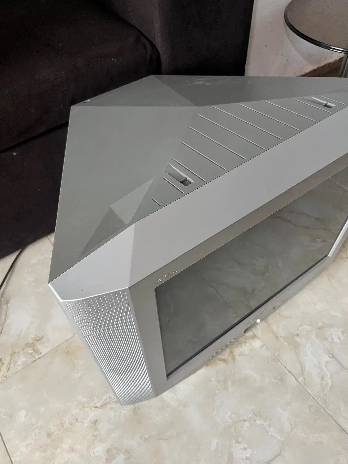 تلویریون ۲۱ اینج|تلویزیون و پروژکتور|عباس‌آباد, |دیوار