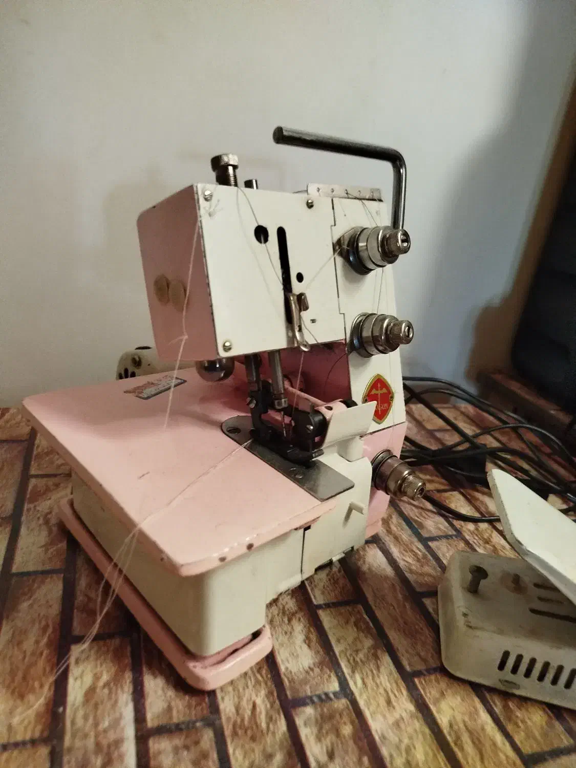 سردوز تمیز سه نخه|چرخ خیاطی و ریسندگی|اهواز, کیانشهر|دیوار