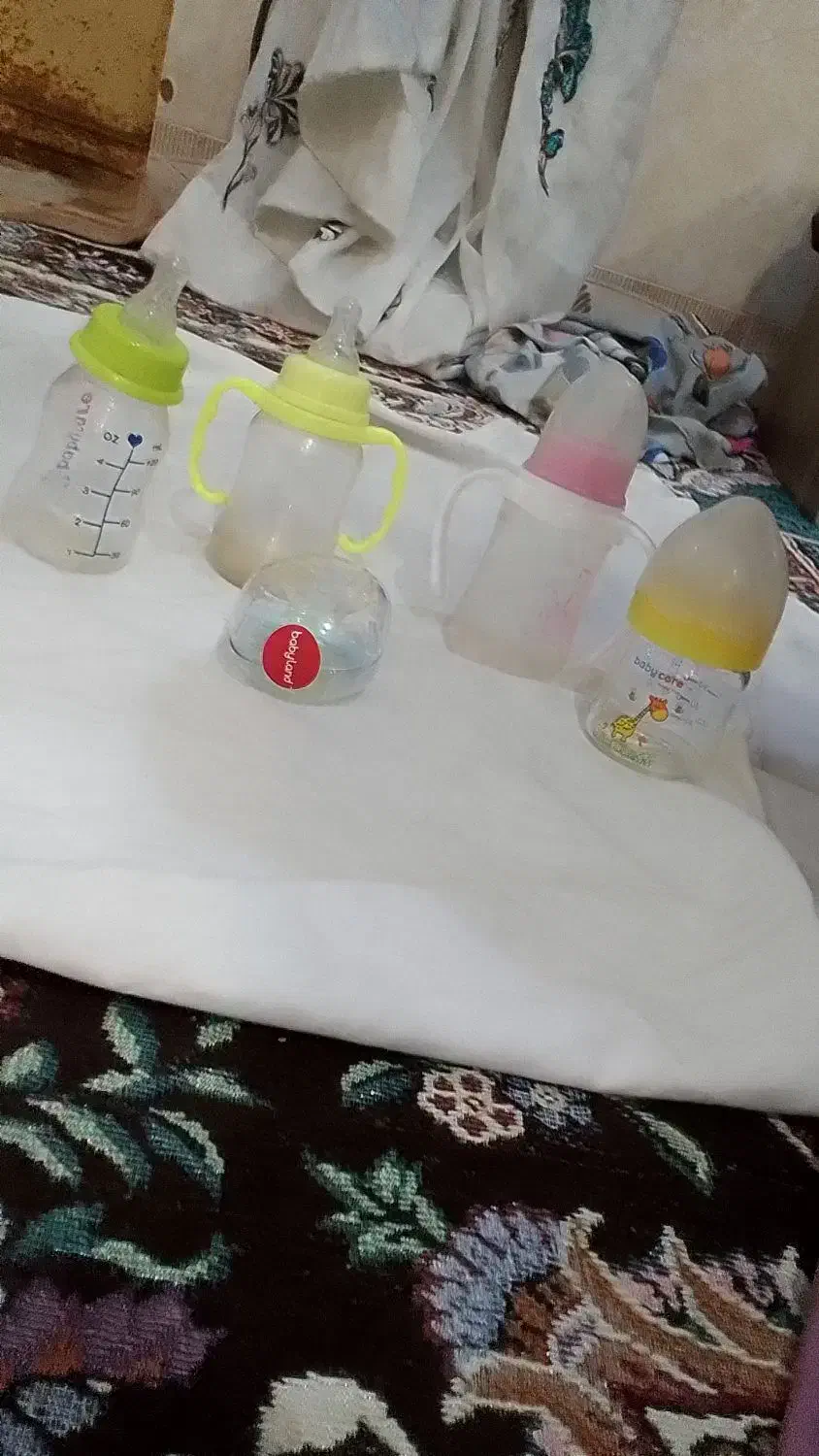 چندعددشیشه شیر همه باهم|اسباب و اثاث بچه|زابل, |دیوار