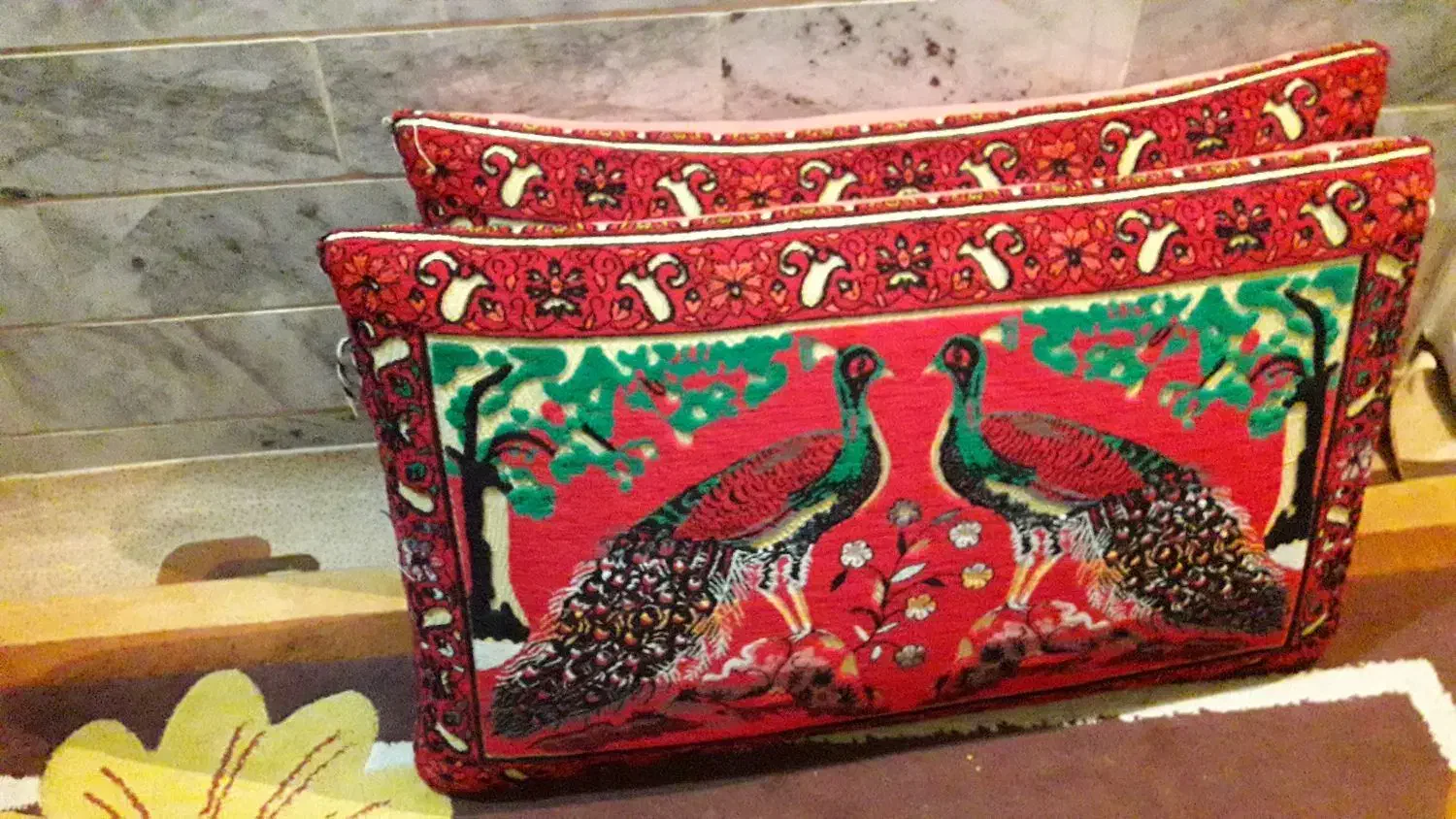 پشتی|پشتی|بیرجند, |دیوار