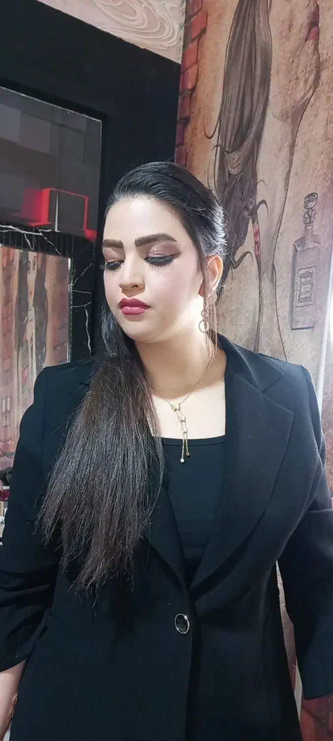 میکاپ با ماندگاری ۲۴ ساعته|خدمات آرایشگری و زیبایی|اسلامآباد غرب, |دیوار