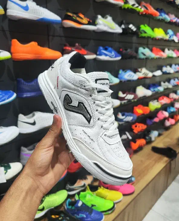 کفش فوتبال و فوتسال آسیکس نایک آدیداس|کیف، کفش، کمربند|زنجان, |دیوار