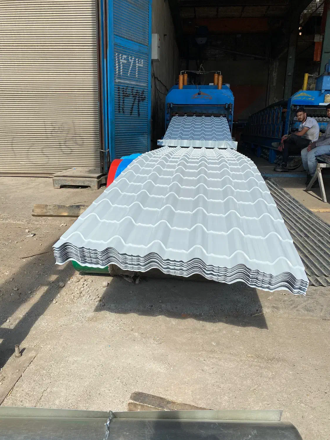 ورق سقف شیروانی کرکره ذوزنقه طرح سفال نما لمبه|عمده‌فروشی|تهران, بازار|دیوار