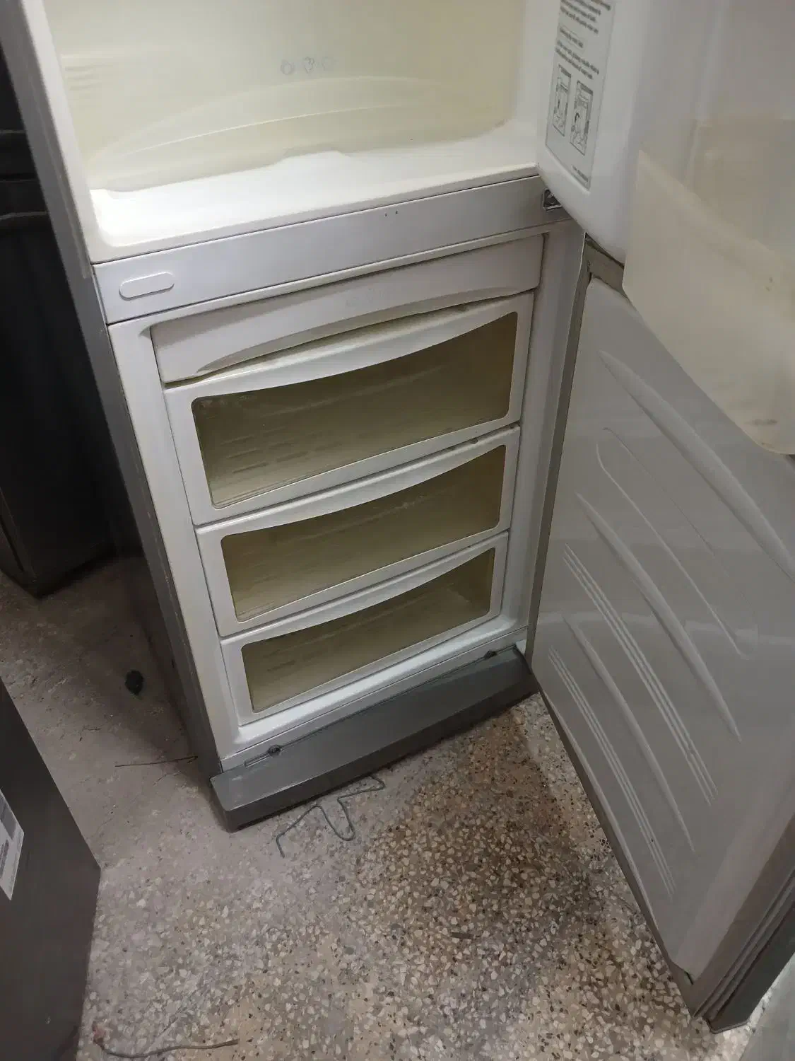 یخچال بدون برفک الجی ساخت کره|یخچال و فریزر|شیراز, ریاستی|دیوار