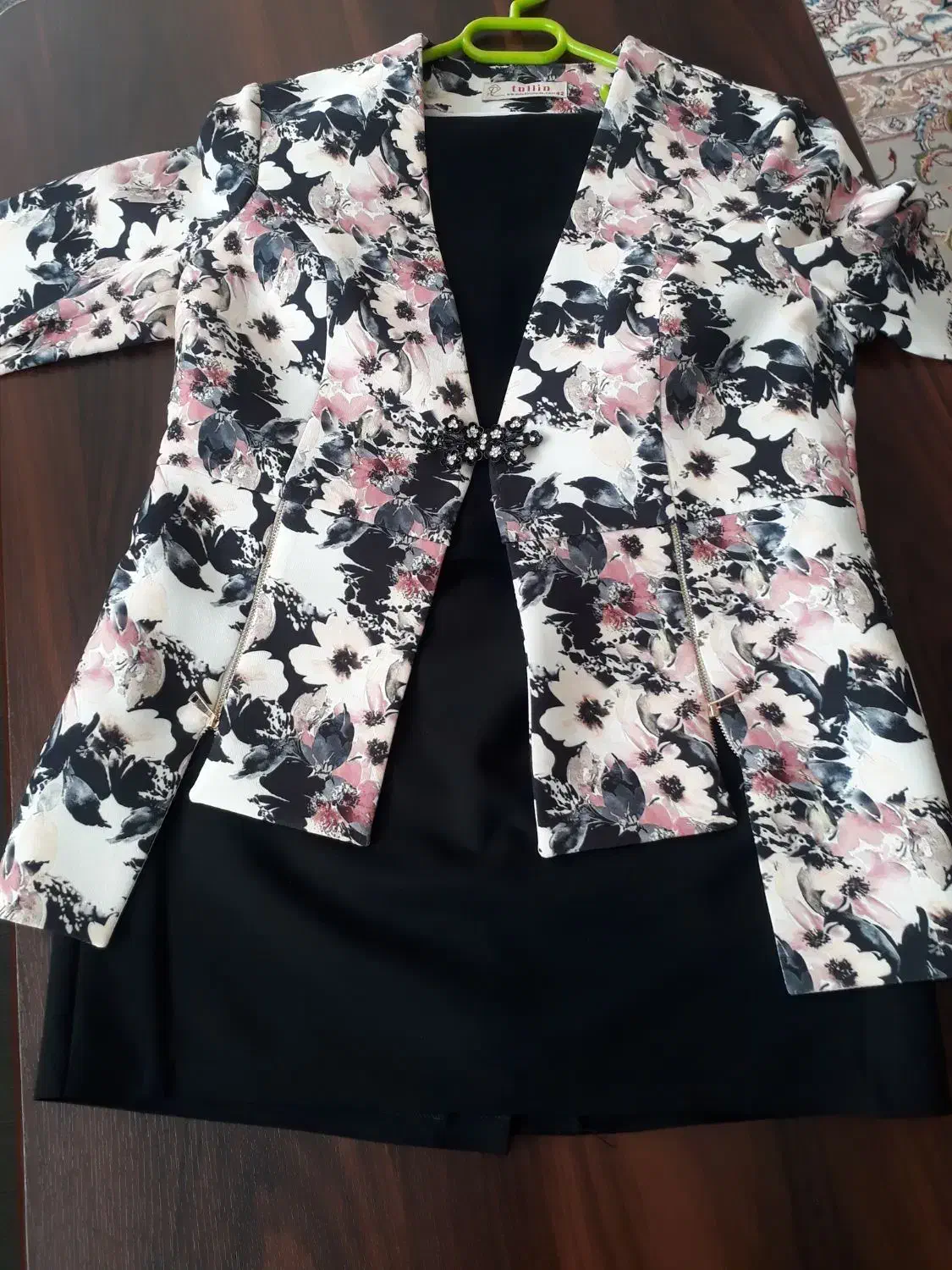 لباس مجلسی|لباس|شهرکرد, |دیوار