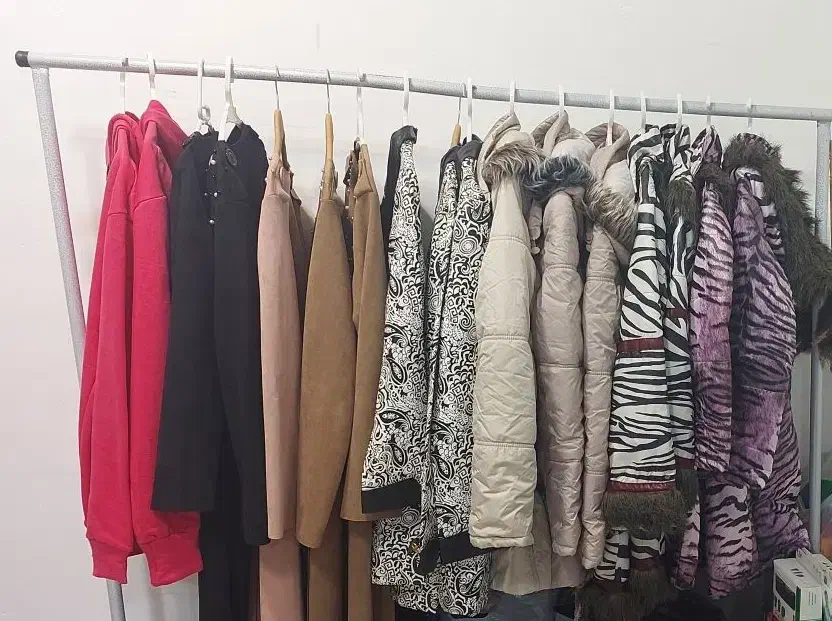 فروش ویژه بعلت پایان فعالیت|لباس|گرگان, |دیوار