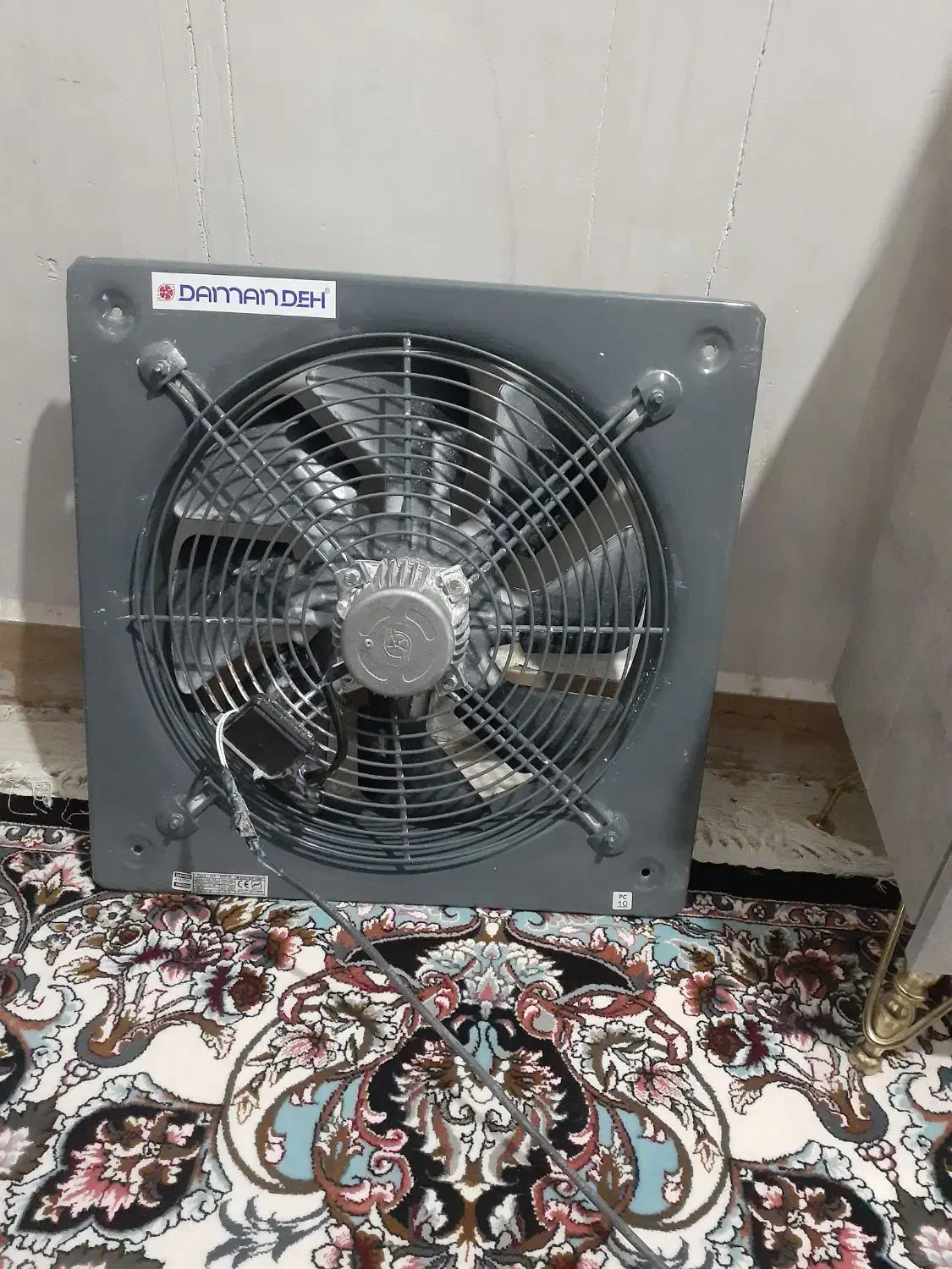 فن ۵۰*۵۰|پنکه و تصفیه‌کنندهٔ هوا|منوجان, |دیوار