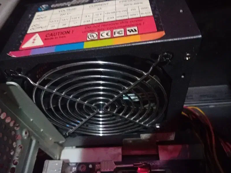 فن کامپیوتر|قطعات و لوازم جانبی رایانه|اندیشه, اندیشه فاز ۱|دیوار