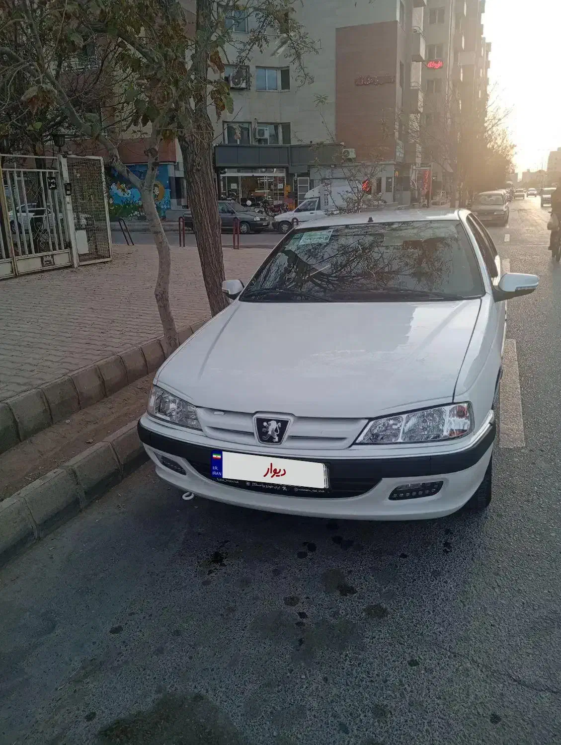 پژو پارس xu7pمدل 1402کم کار|خودرو سواری و وانت|کرمان, |دیوار