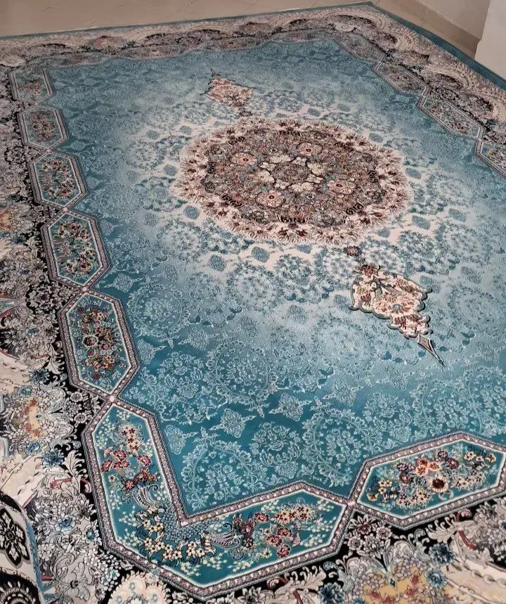 فرش عقیق ۷۰۰ شانه|فرش|سمنان, |دیوار