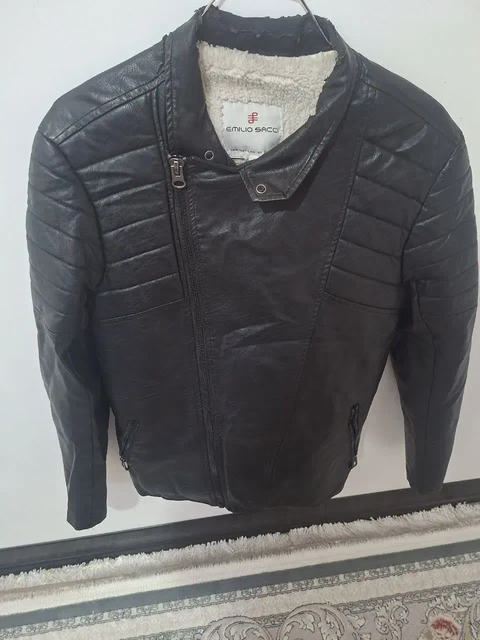 کاپشن چرم|لباس|قم, انصار‌الحسین|دیوار