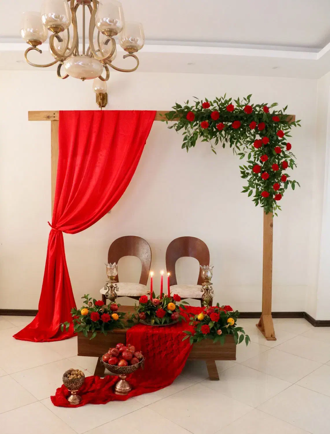 گل آرایی،گل آرایی شب یلدا ،خنچه،میوه آرایی،یلدا|خدمات پذیرایی، مراسم|اصفهان, حسینآباد|دیوار