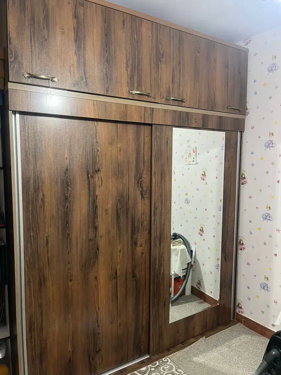 کمد ریلی درحدنو فوق العاده سالم و درجه یک|جاکفشی، کمد، دراور|اندیشه, اندیشه فاز ۱|دیوار