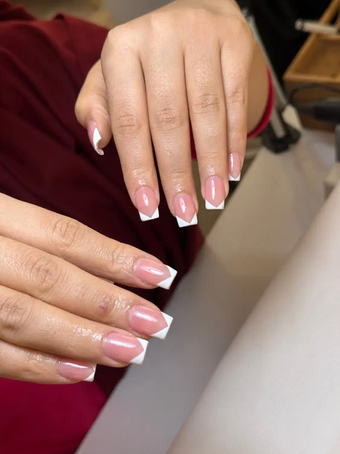 کاشت ناخن وترمیم|خدمات آرایشگری و زیبایی|مشهد, انقلاب|دیوار