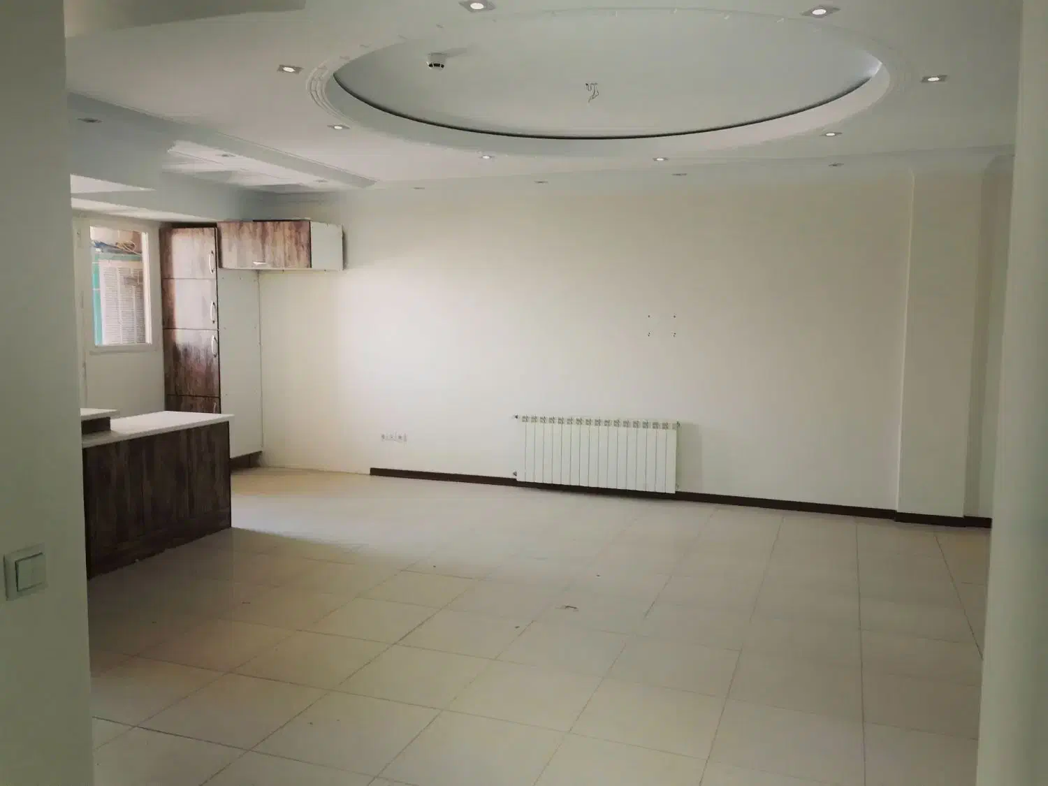 ۱۱۵ متر برج نرگس/ویو باز و بدون مشرف/تخلیه/فوری