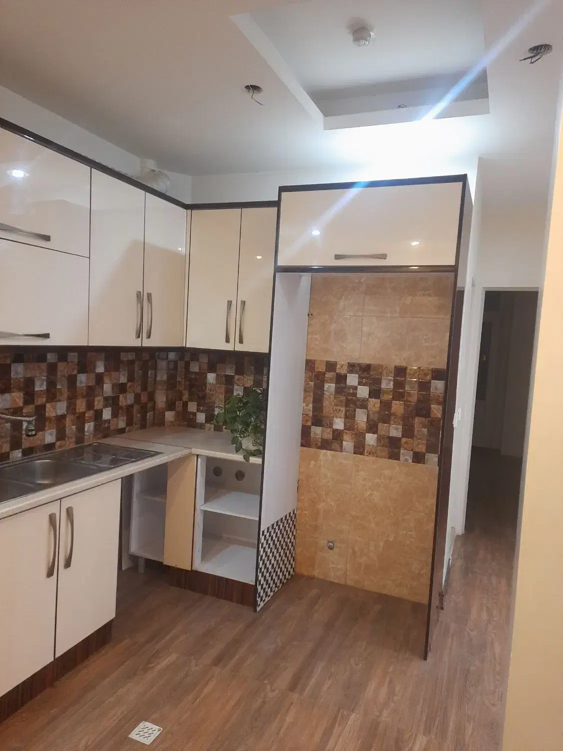 کابینت های گلس بدون خط و خش|مصالح و تجهیزات ساختمان|کرج, شهرک احمدیه‎|دیوار