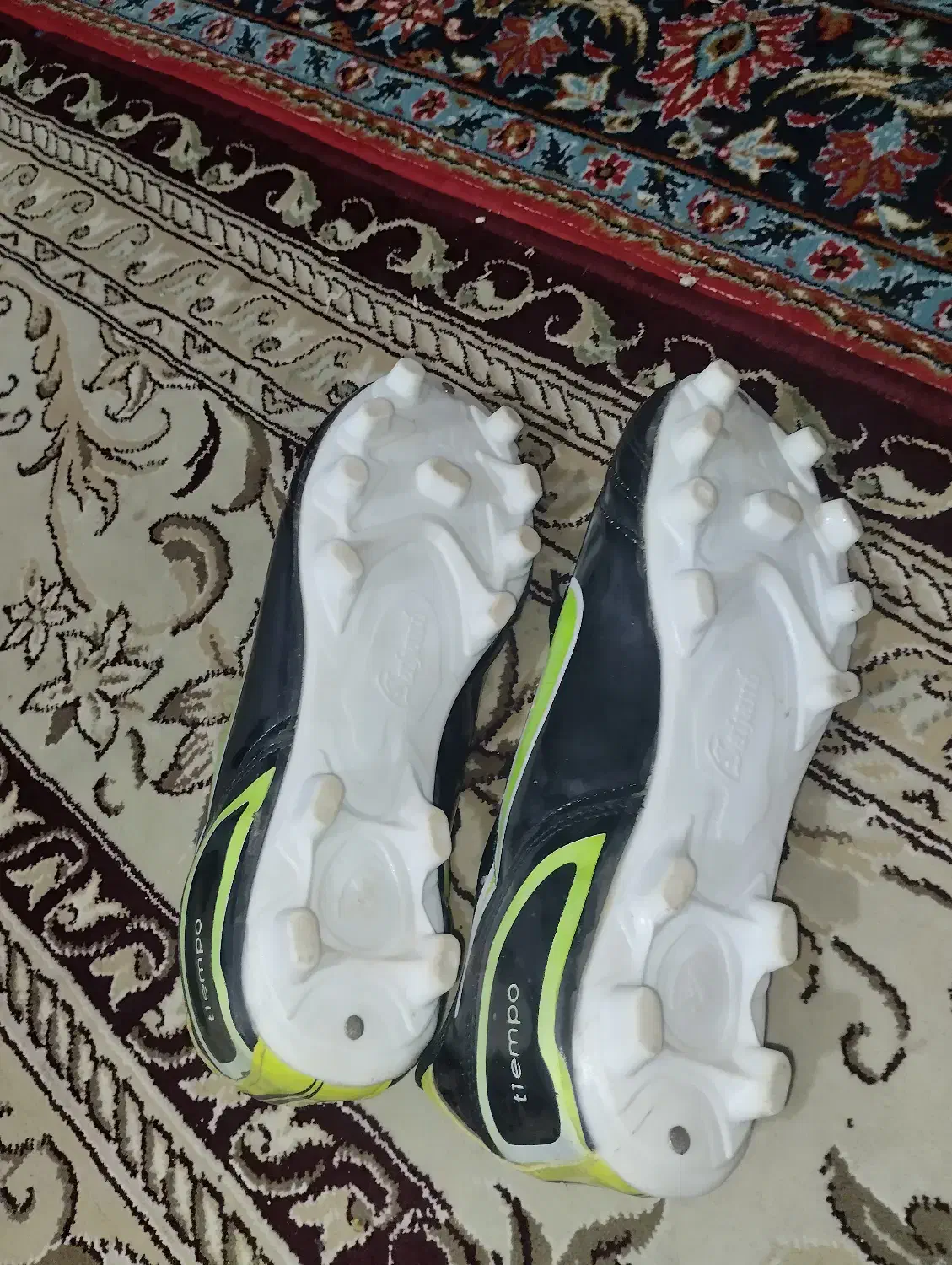 کفش فوتبال|کیف، کفش، کمربند|کوهدشت, |دیوار