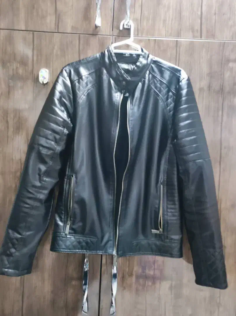 کت چرم اصل|لباس|بندر گناوه, |دیوار