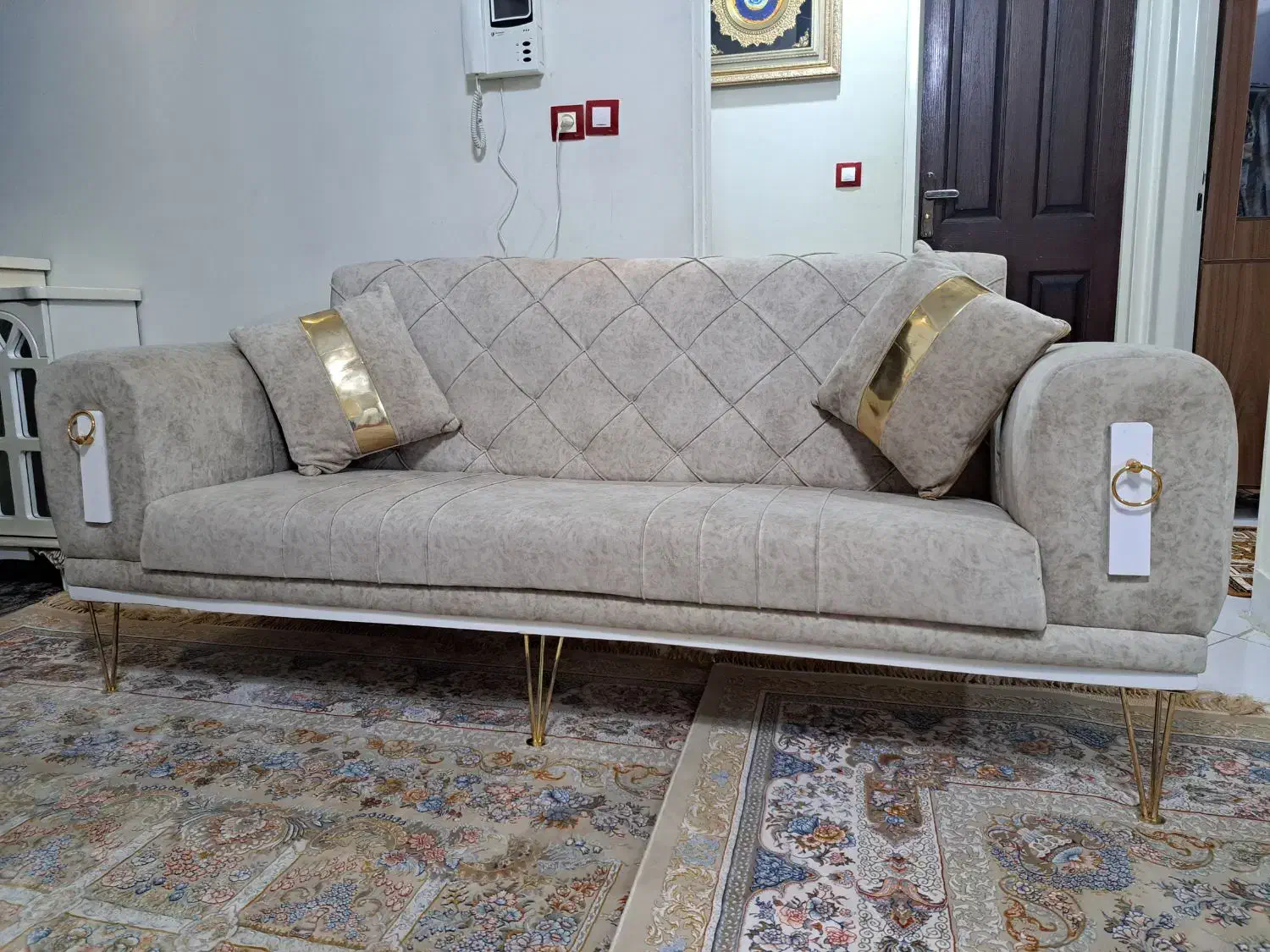 مبل|مبلمان خانگی و میز عسلی|شازند, |دیوار