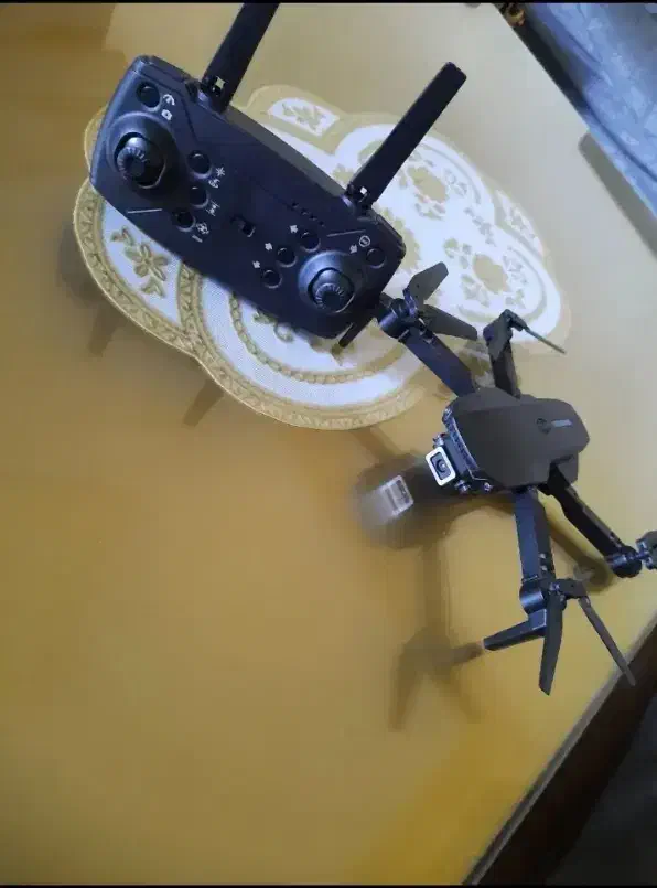 هلی شات مدل e88pro|دوربین عکاسی و فیلم‌برداری|تبریز, |دیوار