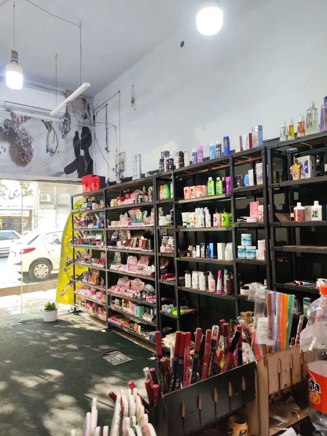 استخدام فروشنده|استخدام خدمات فروشگاه و رستوران|اسلام‌شهر, شهرک مهدیه|دیوار