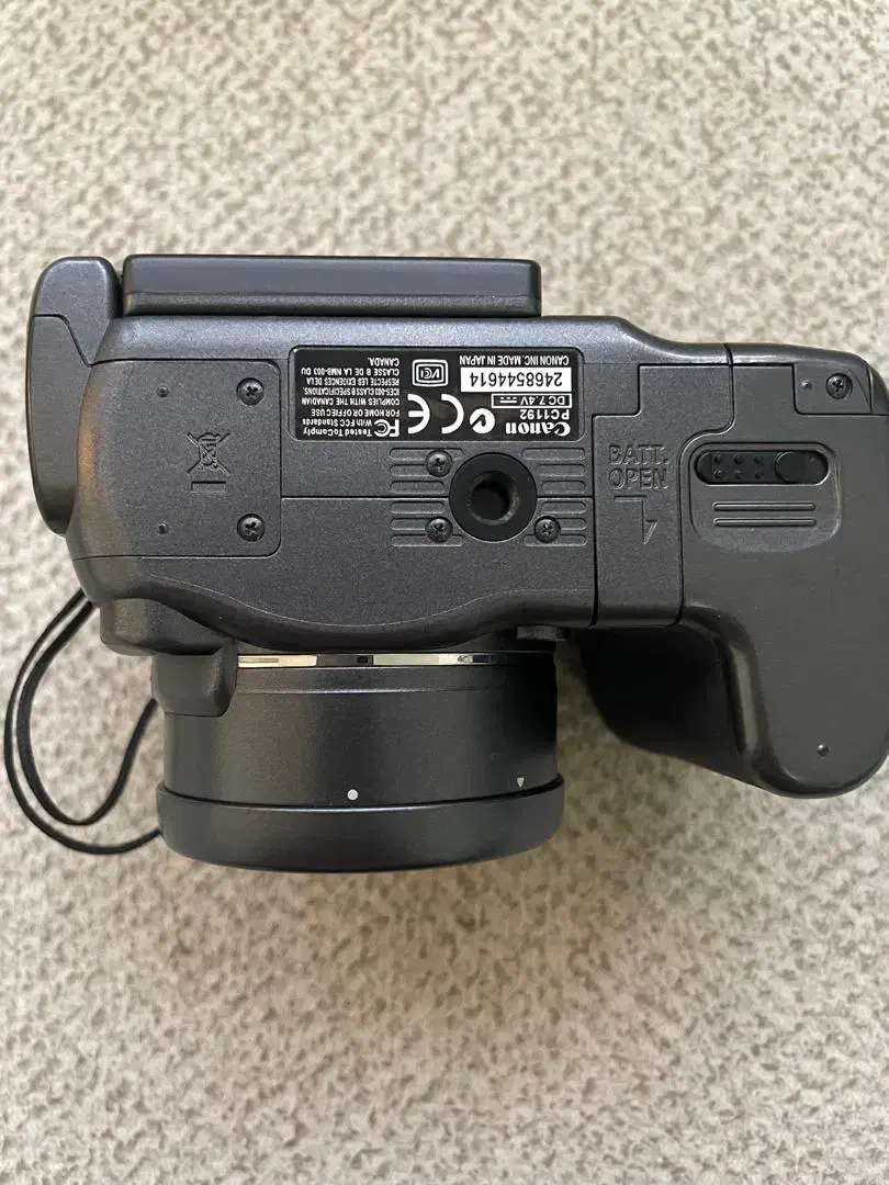 دوربین سالم با ادابتور شارژر کیف|دوربین عکاسی و فیلم‌برداری|شاهین‌شهر, مسکن مهر|دیوار