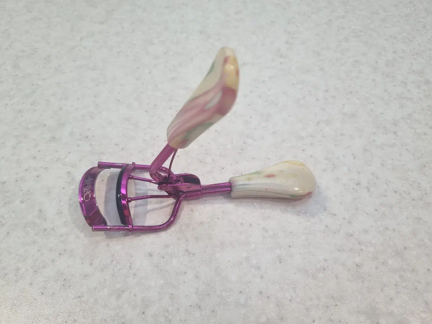 فرمژه نو برند ویتالی|آرایشی، بهداشتی، درمانی|تهران, بوستان سرخه حصار|دیوار