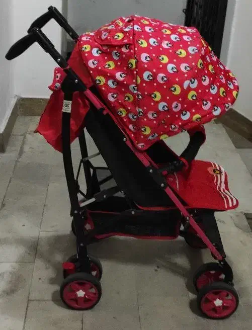 کالسکه کودک|کالسکه و لوازم جانبی|رشت, کوی غلام نیا|دیوار