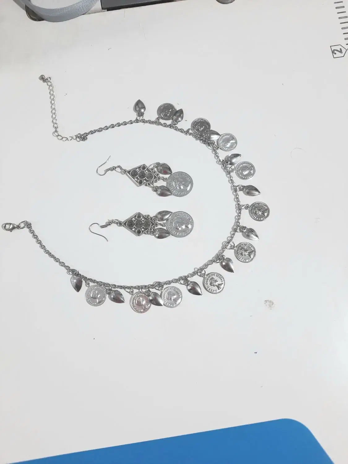 ست نقره‌ای|بدلیجات|سردشت, |دیوار