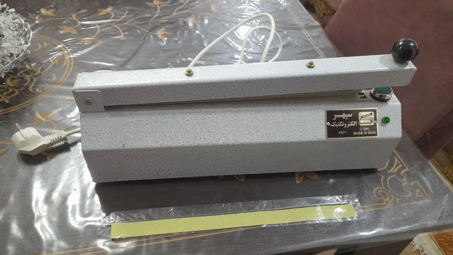 دستگاه پرس پلاستیک مدل ۲۰۰۰|سایر لوازم برقی|رشت, منظریه|دیوار