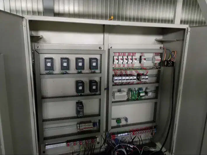 طراحی و اجرای انواع تابلو های برق صنعتی و plc|خدمات پیشه و مهارت|آذرشهر, |دیوار