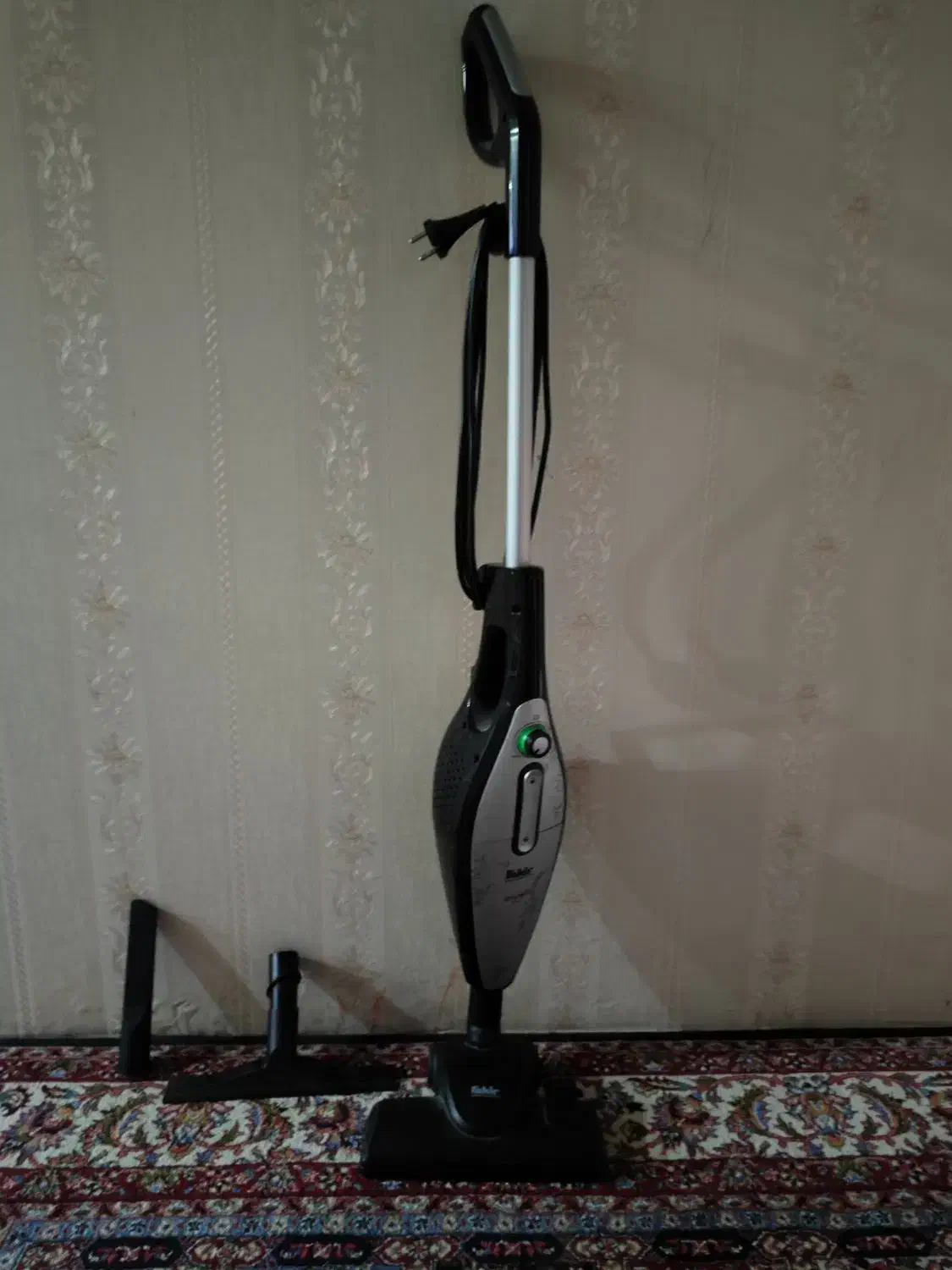 جارو عصایی ترک|جاروبرقی، جارو شارژی، بخارشو|شاهینشهر, مخابرات (شهید بهشتی)|دیوار